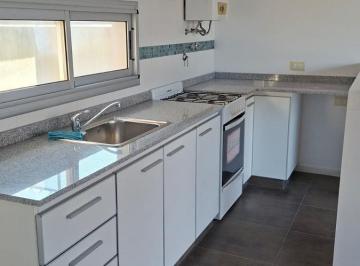 Departamento · 45m² · 2 Ambientes · 1 Cochera · Venta Departamento Dos Ambientes Cochera Balcón Quilmes Centro Bajas Expensas