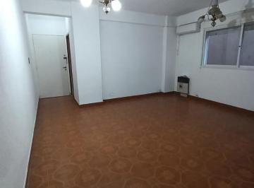 Departamento · 79m² · 3 Ambientes · Departamento en Mataderos