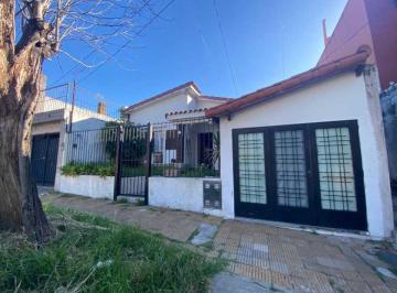 PH de 4 ambientes, Quilmes · Chalet PH Venta Barrio Parque