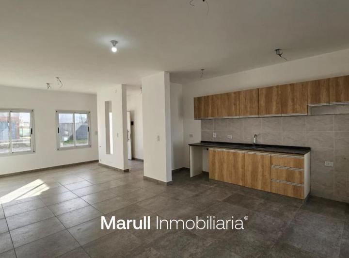PH · 180m² · 4 Ambientes · 2 Cocheras