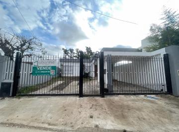 Casa · 218m² · 4 Ambientes · 2 Cocheras · Venta Casa 4 Ambientes y Dpto 2 Amb – Ituzaingo Norte