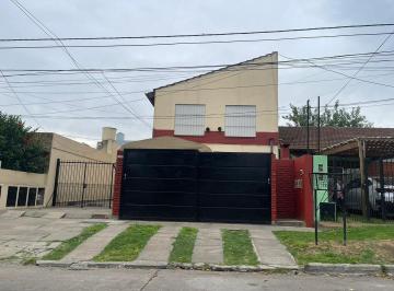 Casa · 60m² · 3 Ambientes · 2 Cocheras · Dúplex 3 Ambientes con Cochera en Castelar Sur