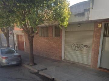 Bodega-Galpón · 212m² · Venta de Galpon Barrio Pueyrredón