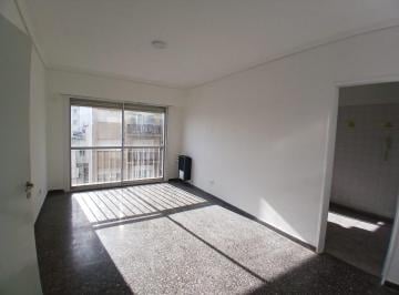 Departamento · 55m² · 2 Ambientes · Venta de Departamento - 2 Ambientes con Espacio de Escritorio - a La Calle - San José - Mar del Plat