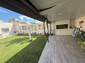 Casa de 4 ambientes, Córdoba · Alquiler Disponible Altos Velez Sarsfield