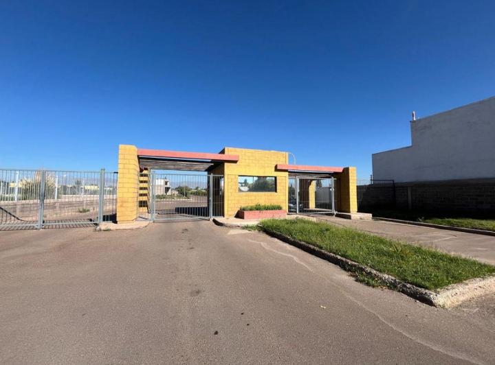 Terreno · 385m²