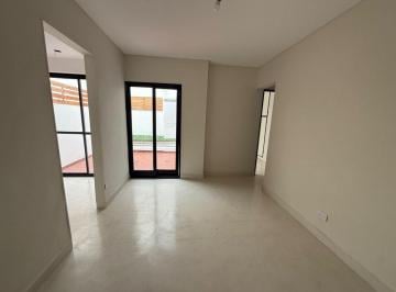 Departamento de 2 ambientes, Villa del Parque · 2 Ambientes - Reciclado a Nuevo - Patio - Coc/sep - Conex Lav - 3 Cuadras Tren V. del Parque.
