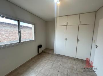 PH · 68m² · 3 Ambientes · 1 Cochera · Duplex 2 Habitaciones Excelente Ubicacion Plottier
