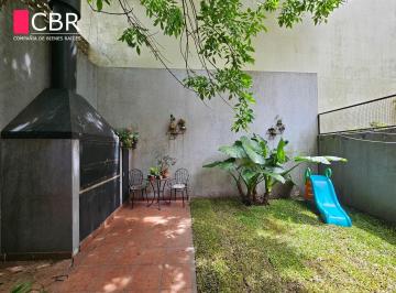 Casa · 74m² · 3 Ambientes · Muy Linda Casa Reciclada de 3 Amb. con Pequeño Jardín y Parrilla