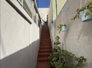 PH de 3 ambientes, Parque Avellaneda · Impecable PH Primer Piso por Escalera con Balcon y Terraza