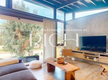 RIH-RIH-595_2 · Casa en Venta en Costa Esmeralda - 4 Habitaciones en Suite, Gas Natural y Pileta