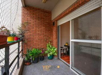 Departamento · 79m² · 3 Ambientes · Departamento con Balcón y Patio Mas Ambientes Muy Amplios Luminosos