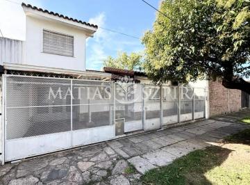 Casa · 91m² · 4 Ambientes · 2 Cocheras · Casa en Castelar Norte