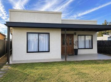 Casa · 84m² · 4 Ambientes · 3 Cocheras · Casa en El Barrio Cardales Chico, Campana