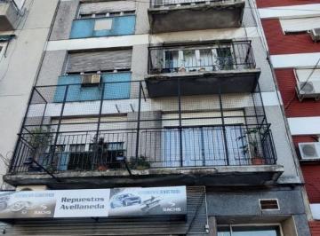 Departamento de 4 ambientes, Avellaneda · Departamento de 4 Ambientes + Dependencia Balcón Al Frente