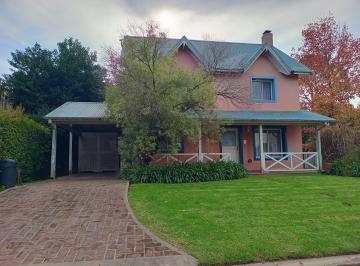 Casa · 146m² · 6 Ambientes · Casa 6 Amb con Pileta Galería – Barrio La Colina – Excelente Acceso a Panamericana