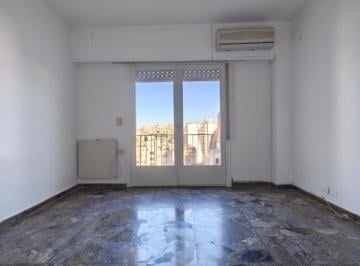 Departamento · 47m² · 2 Ambientes · Recoleta | 2 Ambientes con Balcon Al Frente | 47 m² Muy Luminoso | Excelente Oportunidad
