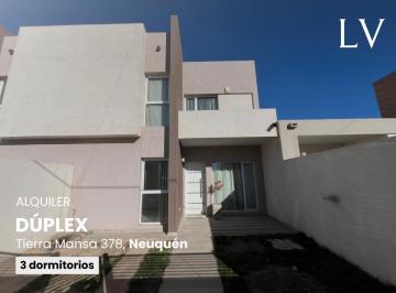 Casa · 61m² · 5 Ambientes · 1 Cochera · Dúplex en Alquiler en Centenario, Loteo Tierra Mansa