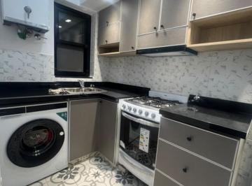 Departamento · 52m² · 3 Ambientes · Alquiler - Departamento 3 Ambientes Semiamueblado en Avellaneda Centro