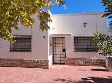 Casa · 146m² · 5 Ambientes · 2 Cocheras · Casa en Venta | 3 Dorm. | Amplio Parque
