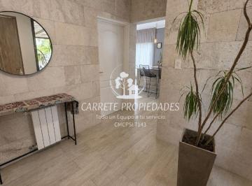 Casa de 5 ambientes, Pilar · Casa en Venta de 5 Ambientes y Pileta Fondo a Verde. Barrio Santa Lucía. Pilar del Este