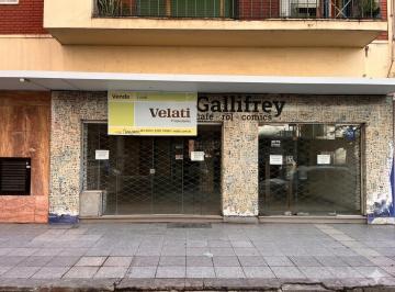 Local comercial · 200m² · 1 Ambiente · Excelente Local Comercial C/ Sótano y Cocina Equipada