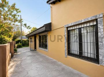 Casa · 140m² · 4 Ambientes · 2 Cocheras · Venta Casas en Bloque Mar del Plata