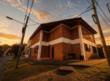 PH de 1 ambiente, General San Martín · Departamento Tipo PH de Dos Ambientes con Cochera Descubierta en San Andres!