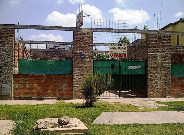 Casa · 100m² · 4 Ambientes · 3 Cocheras