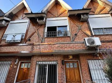 Casa · 78m² · 3 Ambientes · 1 Cochera · Oportunidad! Venta Duplex en Hermosa Zona de Ramos Mejia