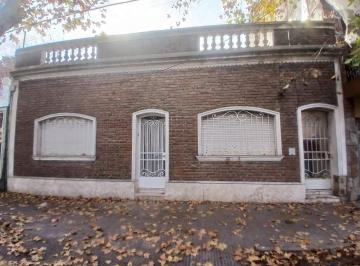 Casa · 60m² · 4 Ambientes · Casa de 1 Dormitorio en Alquiler Arroyito