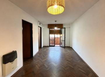 Departamento · 32m² · 2 Ambientes · Vendo Depto 1 Dorm Alberdi Piso 11 Balcón