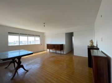 Departamento · 71m² · 4 Ambientes · Venta Departamento 4 Ambientes Lugano Luminoso