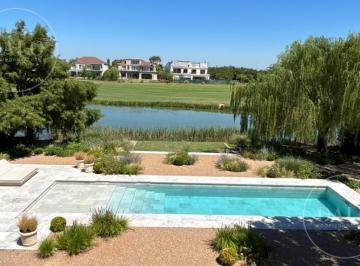 Casa · 1m² · Casa en Venta en Barrio El Golf, Nordelta
