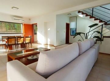Casa · 199m² · 4 Ambientes · 2 Cocheras · Venta Casa 2 Dorm Pileta Villa Allende Golf