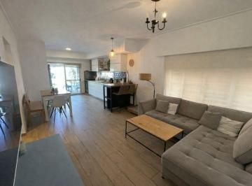 Casa · 114m² · 4 Ambientes · 1 Cochera · Venta Casa Reciclada Pileta y Parrilla Boulogne