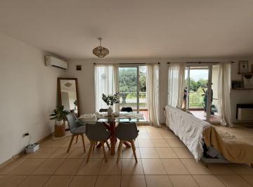 Casa · 90m² · 4 Ambientes · 1 Cochera · Casa en Venta 3 Dorm con Balcón en Liceo Tercero