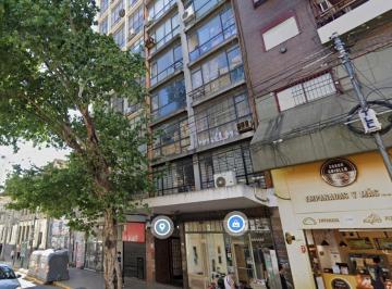 Oficina comercial · 180m² · Oficina en Alquiler en Balvanera, Capital Federal, Buenos Aires