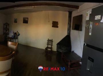 Casa · 42m² · 2 Ambientes · Casa 2 Pisos Cerca del "Nuevo Shopping"