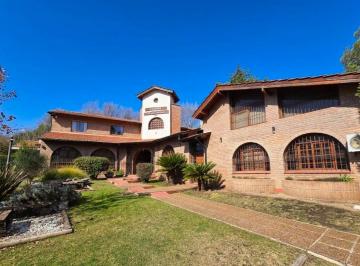 Casa · 542m² · 15 Ambientes · 12 Cocheras · Gran Hotel Boutique en Villa General Belgrano