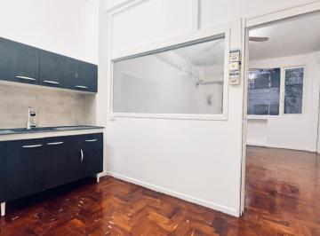 Departamento de 1 ambiente, Balvanera · Alquiler Tradicional. Monoambiente con Cocina Independiente.