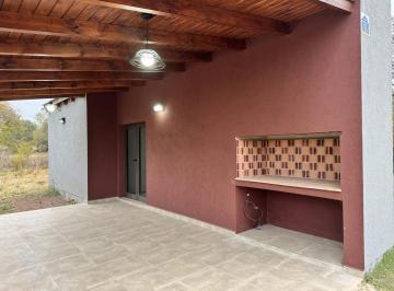 Casa · 360m² · 2 Dormitorios · 1 Cochera · Casa en Venta - Villa del Dique - a Estrenar - Amoblada 100%
