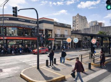 Local comercial · 600m² · Local en Alquiler en Flores, Capital Federal, Buenos Aires