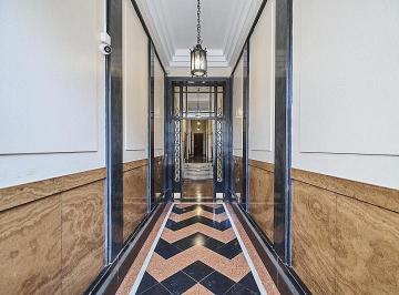 Departamento · 65m² · 3 Ambientes · Departamento 3 Ambientes Sobre Av con Patio Apto Profesional en San Cristobal