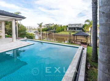 Casa · 432m² · 7 Ambientes · 2 Cocheras · Alquiler con Muebles en El Yacht - Nordelta