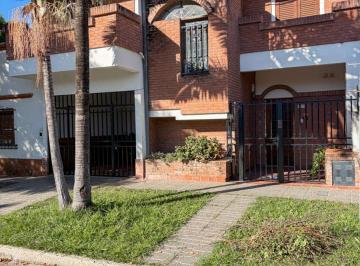 Casa de 5 ambientes, Ciudad de Santa Fe · Amplia y Hermosa Casa de 3 Dorm. - Santa Fe
