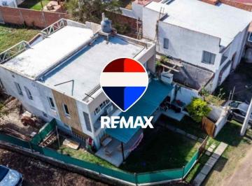 Casa · 93m² · 4 Ambientes · Casa Duplex Venta Septiembre San Lorenzo Chico
