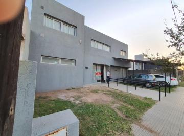 Local comercial de 16 ambientes, Córdoba · Local Comercial Bº Nuevo Urca - Cerca de Valle Escondido - Consultorios - Privados - Uso Comercial