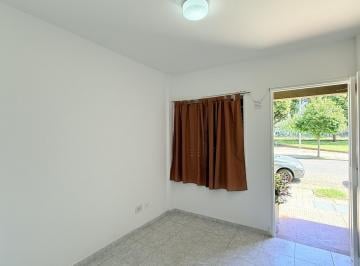 Departamento · 38m² · 3 Ambientes · Venta/permuta Departamento un Dormitorio con Patio Apto Profesional. Agote