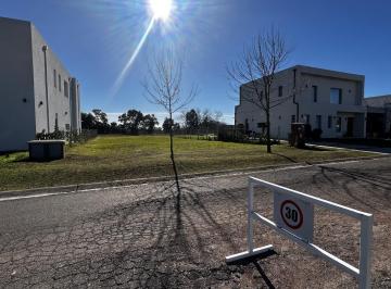 Terreno · 540m² · Terreno en Venta en Pilar del Este